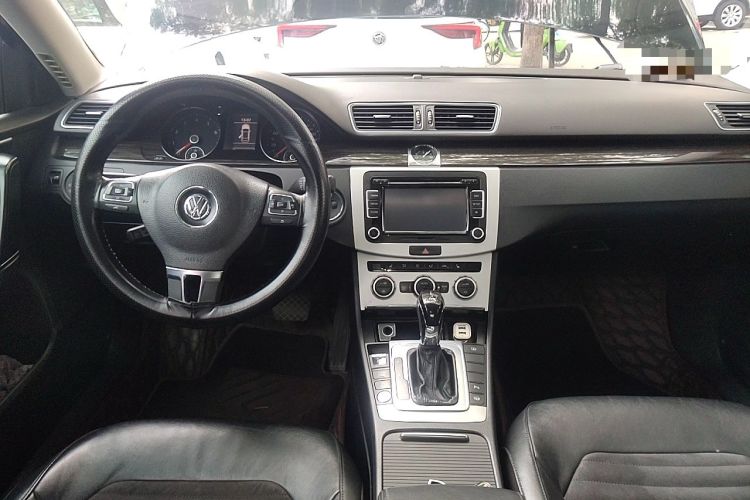 Used Volkswagen Magotan 2013 1.8TSI Prestige Model Center Console