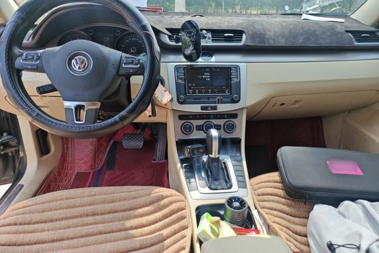 Used Volkswagen Magotan 2013 1.8TSI Luxury Model Center Console