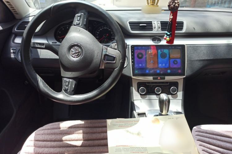 Used Volkswagen Magotan 2013 1.8TSI Premier Model Center Console