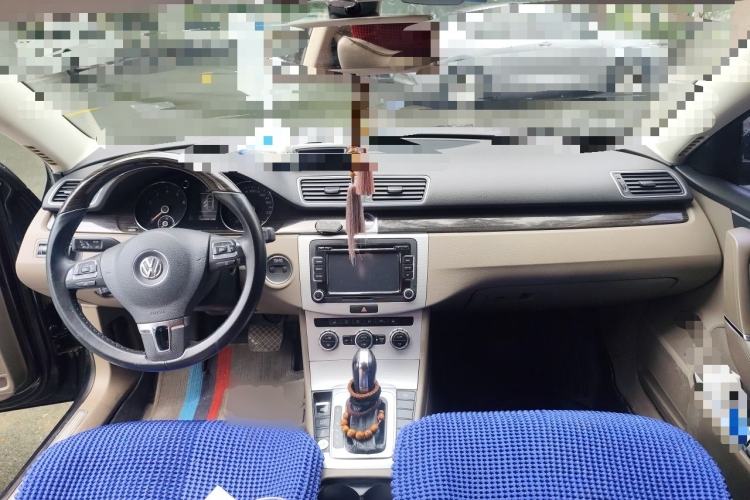 Used Volkswagen Magotan 2013 1.8TSI Prestige Model Center Console