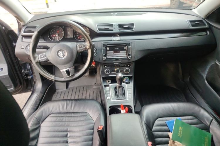 Used Volkswagen Magotan 2013 1.8TSI Luxury Model Center Console