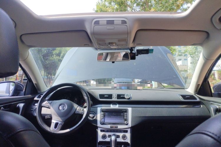 Used Volkswagen Magotan 2013 1.8TSI Luxury Model Center Console