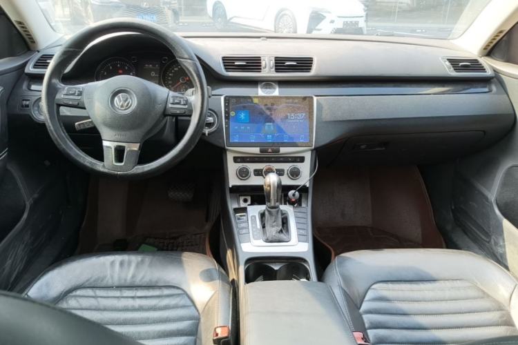 Used Volkswagen Magotan 2013 1.8TSI Luxury Model Center Console