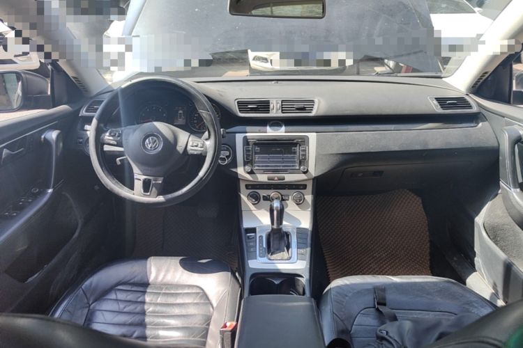 Used Volkswagen Magotan 2013 2.0 TSI Luxury Model Center Console