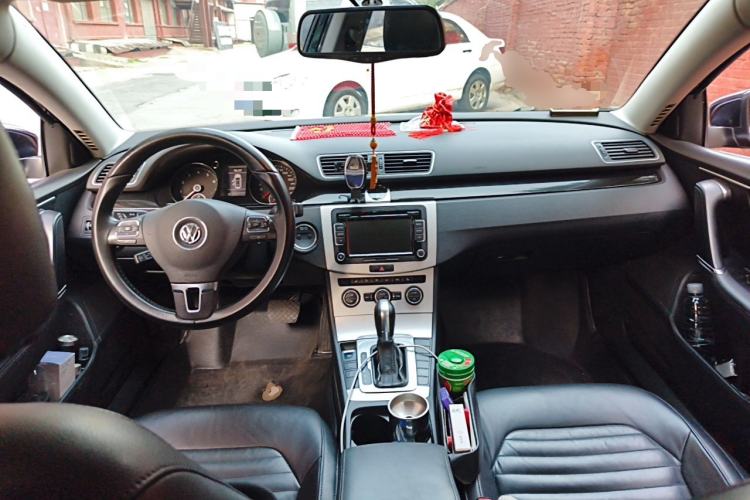 Used Volkswagen Magotan 2013 1.8TSI Luxury Model Center Console