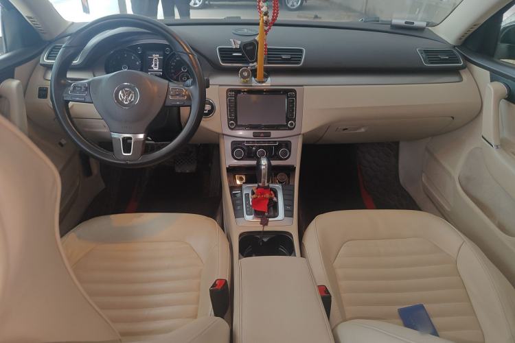 Used Volkswagen Magotan 2013 1.8TSI Premier Model Center Console