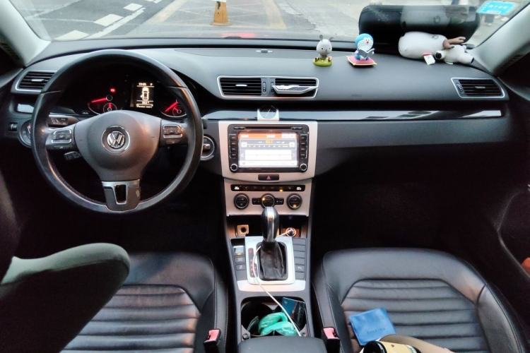 Used Volkswagen Magotan 2013 1.8TSI Luxury Model Center Console