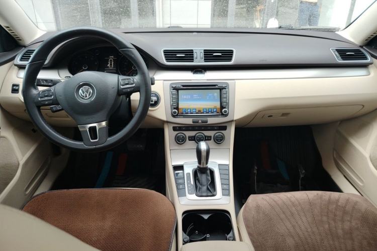 Used Volkswagen Magotan 2013 1.8TSI Premier Model Center Console