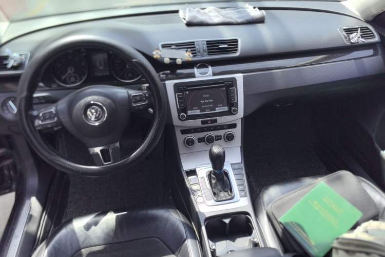 Used Volkswagen Magotan 2013 1.8TSI Prestige Model Center Console