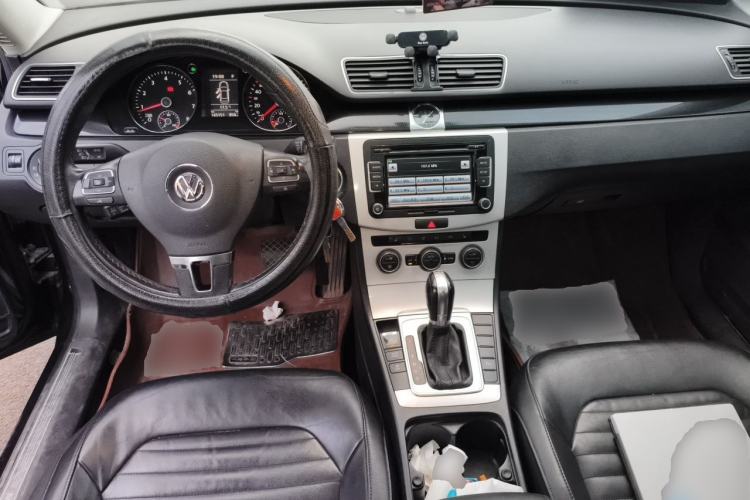 Used Volkswagen Magotan 2013 1.8TSI Luxury Model Center Console