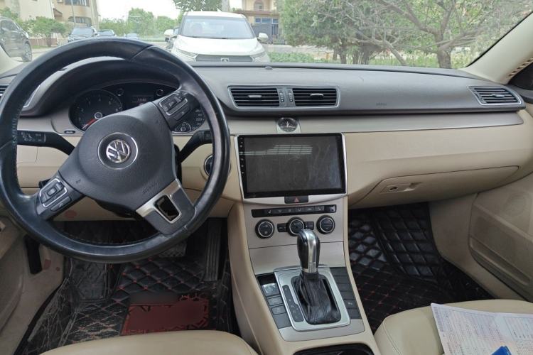 Used Volkswagen Magotan 2013 1.8TSI Luxury Model Center Console