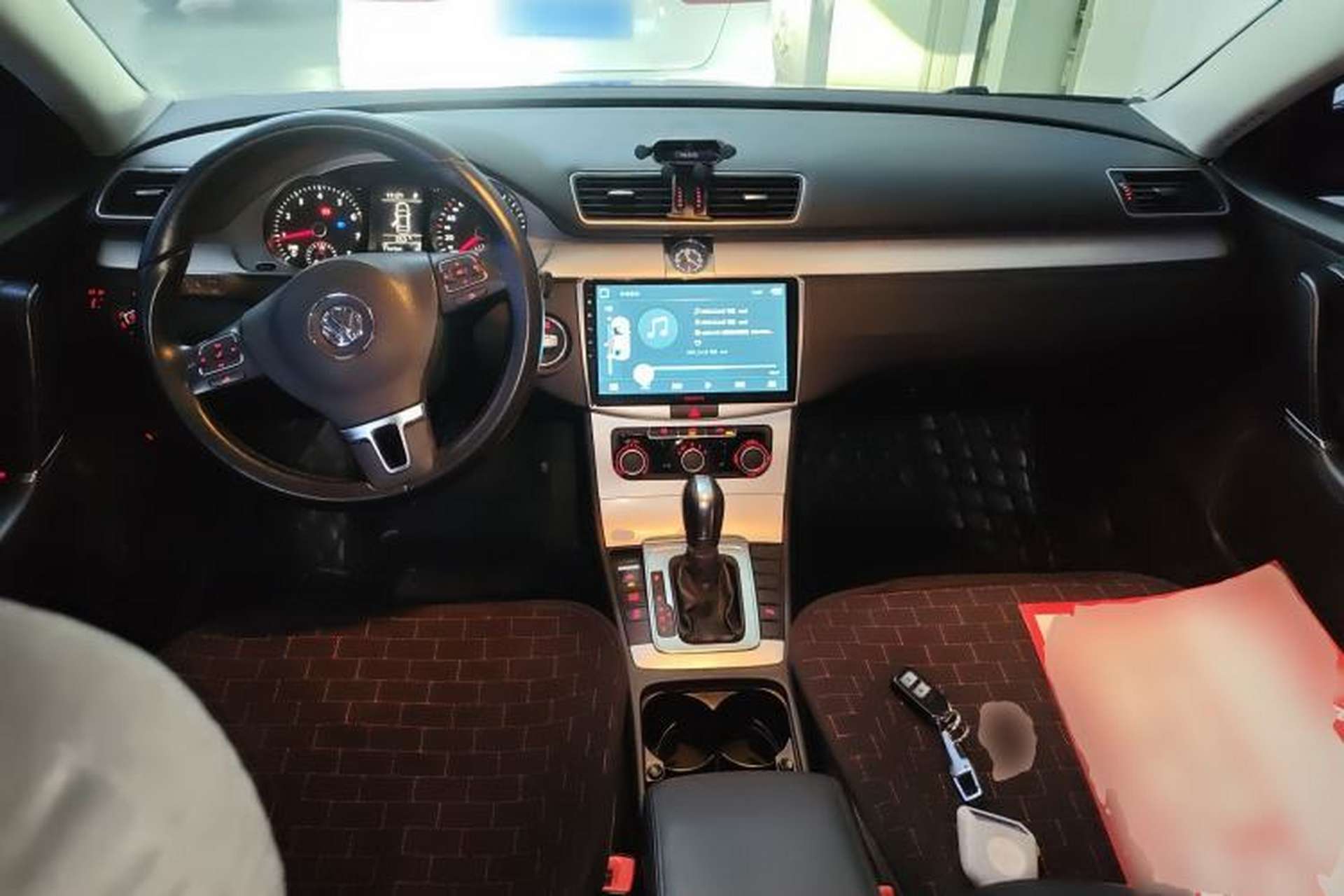 Used Volkswagen Magotan 2013 1.8TSI Premier Model Center Console