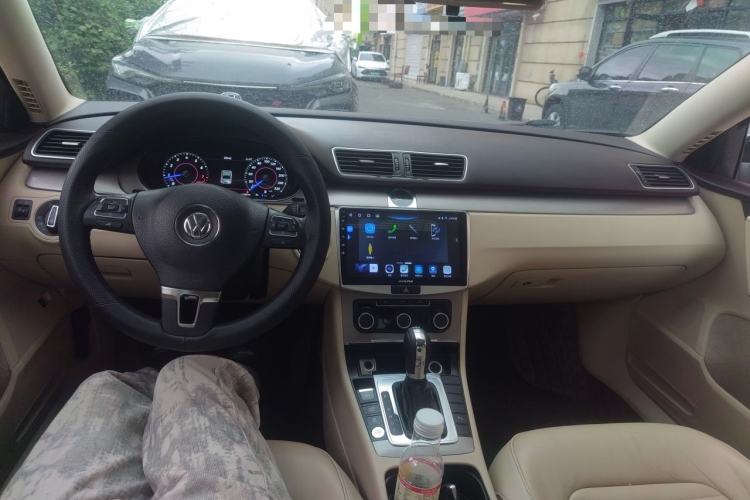 Used Volkswagen Magotan 2013 1.8TSI Premier Model Center Console