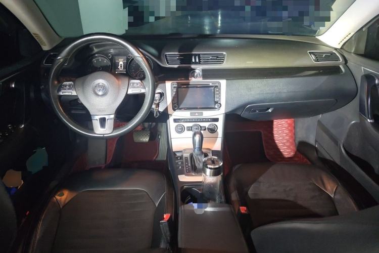 Used Volkswagen Magotan 2013 1.8TSI Luxury Model Center Console