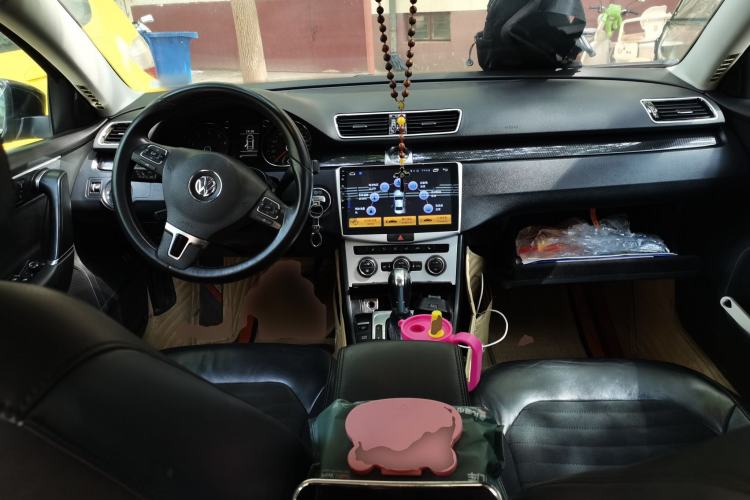 Used Volkswagen Magotan 2013 1.8TSI Luxury Model Center Console