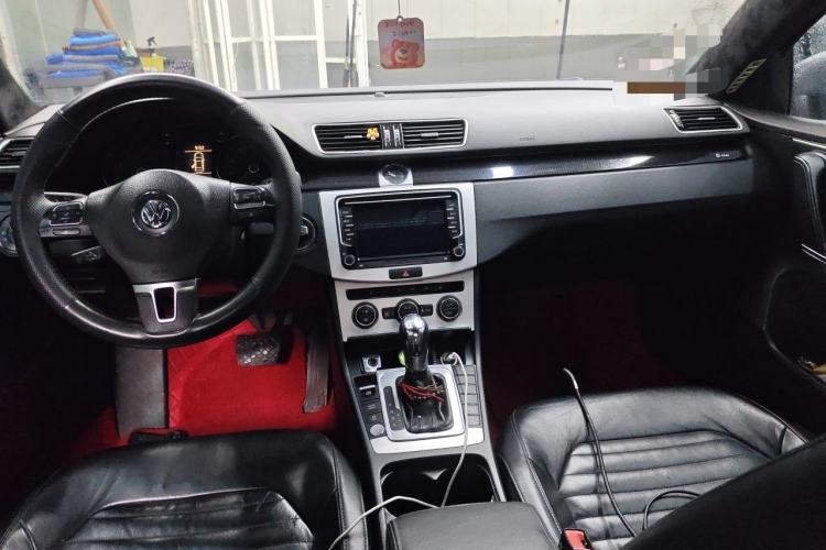 Used Volkswagen Magotan 2013 1.8TSI Luxury Model Center Console