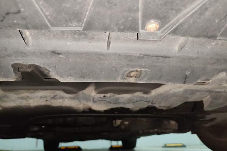Used Volkswagen Magotan 2013 1.8TSI Prestige Model Chassis Front