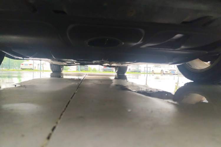 Used Volkswagen Magotan 2013 1.8TSI Prestige Model Chassis Front