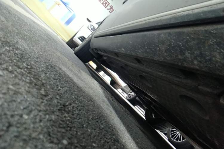 Used Volkswagen Magotan 2013 1.8TSI Premier Model Chassis Front Right