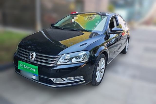 Ojetý Volkswagen Magotan 2013 2.0 TSI Prestige Model