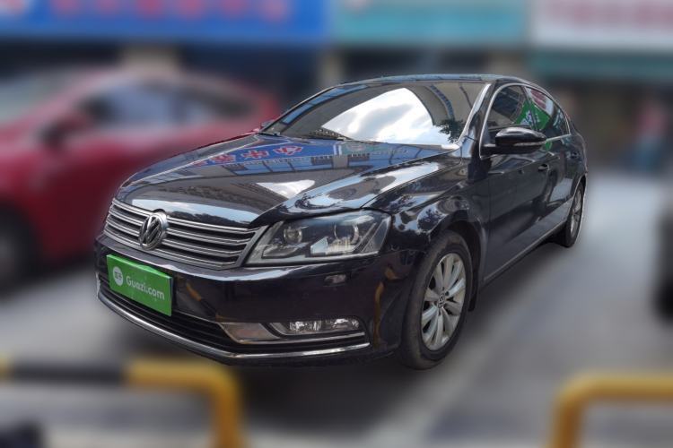 Volkswagen Magotan 2013 2.0 TSI Luxury Model مستعملة Guazi used car, China used car export, Used car for sale, Used  cars, Cheapest cars for sale