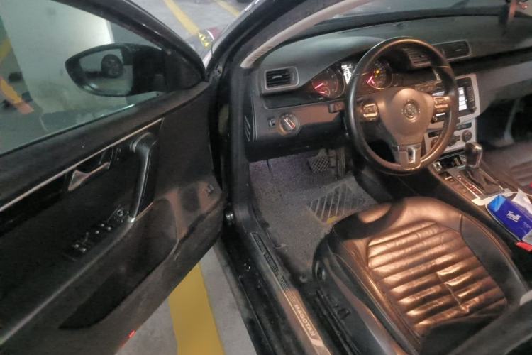 Used Volkswagen Magotan 2013 1.8TSI Luxury Model Driver Seat