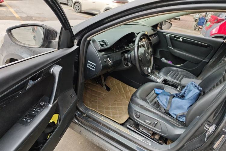 Used Volkswagen Magotan 2013 2.0 TSI Luxury Model Driver Seat