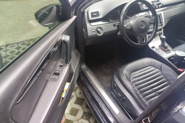 Used Volkswagen Magotan 2013 2.0 TSI Luxury Model Driver Seat