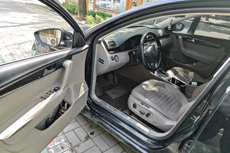 Used Volkswagen Magotan 2013 1.8TSI Prestige Model Driver Seat