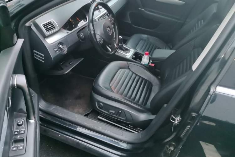 Used Volkswagen Magotan 2013 1.8TSI Premier Model Driver Seat