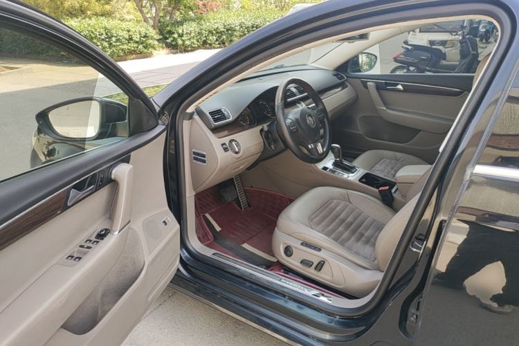 Used Volkswagen Magotan 2013 2.0 TSI Prestige Model Driver Seat