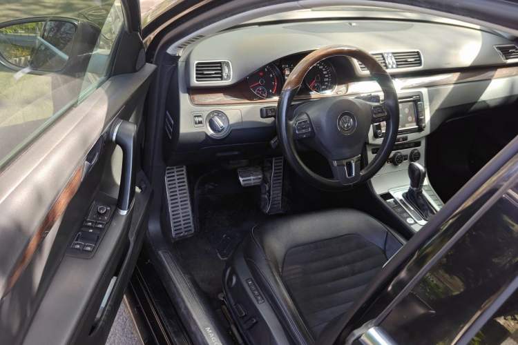 Used Volkswagen Magotan 2013 1.8TSI Prestige Model Driver Seat