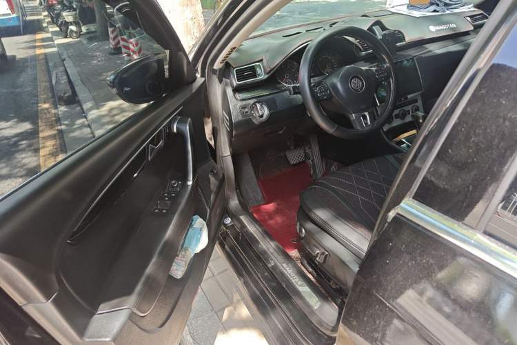 Used Volkswagen Magotan 2013 2.0 TSI Luxury Model Driver Seat