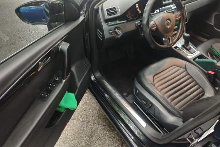 Used Volkswagen Magotan 2013 1.8TSI Luxury Model Driver Seat
