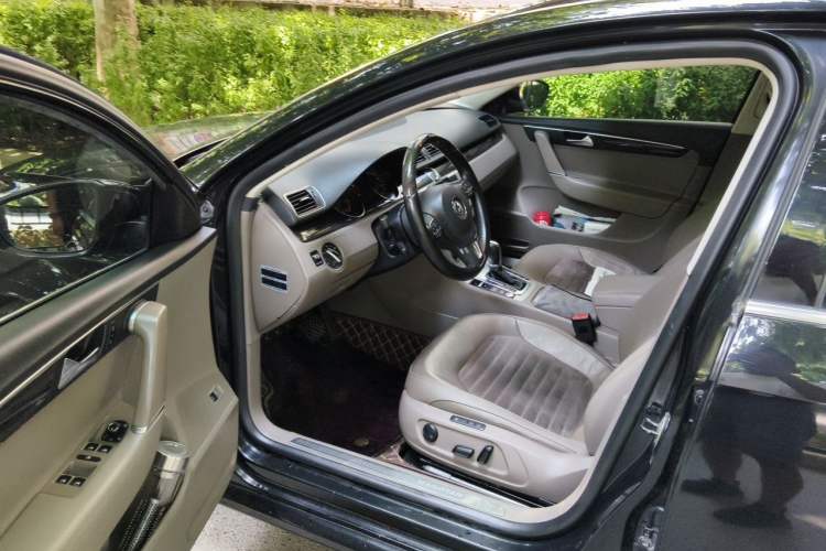 Used Volkswagen Magotan 2013 2.0 TSI Prestige Model Driver Seat