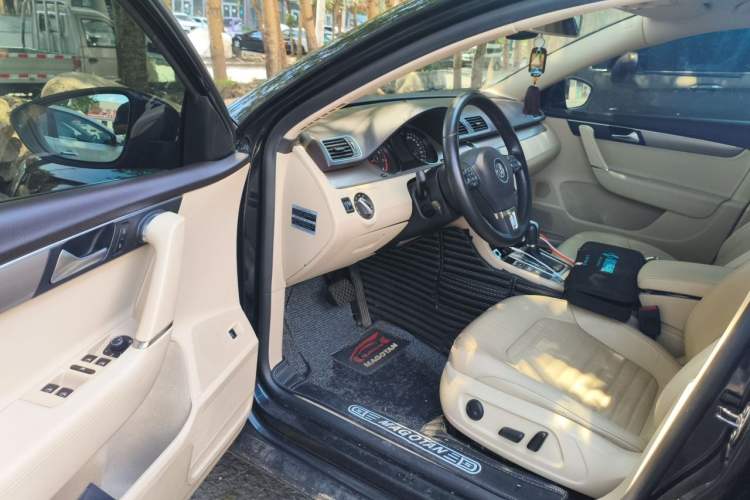Used Volkswagen Magotan 2013 1.8TSI Luxury Model Driver Seat