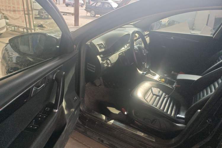 Used Volkswagen Magotan 2013 1.8TSI Premier Model Driver Seat