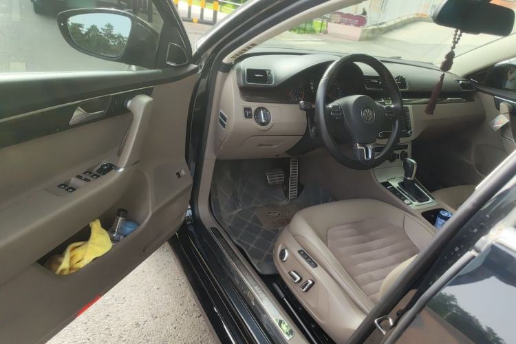 Used Volkswagen Magotan 2013 2.0 TSI Ultimate Model Driver Seat