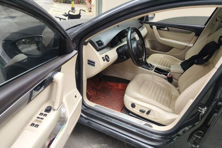 Used Volkswagen Magotan 2013 1.8TSI Luxury Model Driver Seat