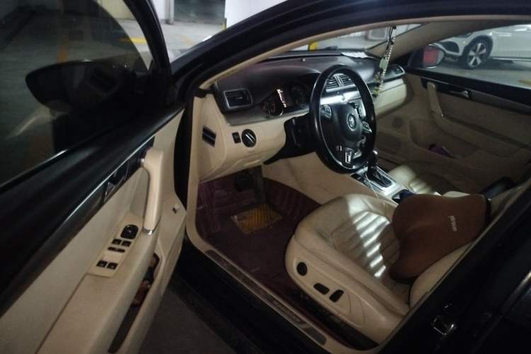 Used Volkswagen Magotan 2013 1.8TSI Luxury Model Driver Seat