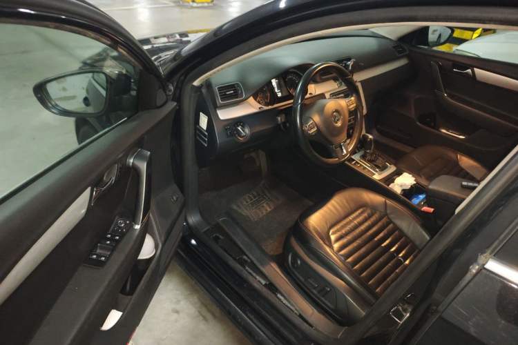 Used Volkswagen Magotan 2013 1.8TSI Premier Model Driver Seat