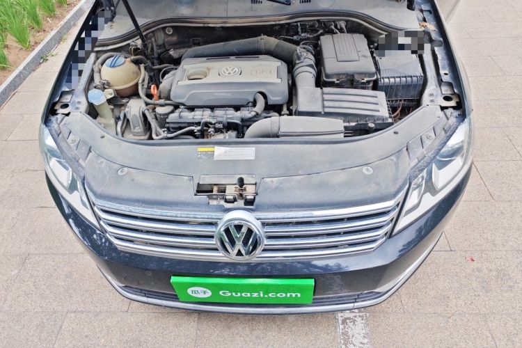 Used Volkswagen Magotan 2013 1.8TSI Prestige Model Engine Bay