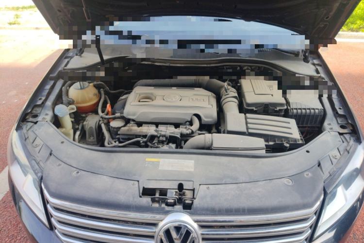 Used Volkswagen Magotan 2013 1.8TSI Premier Model Engine Bay