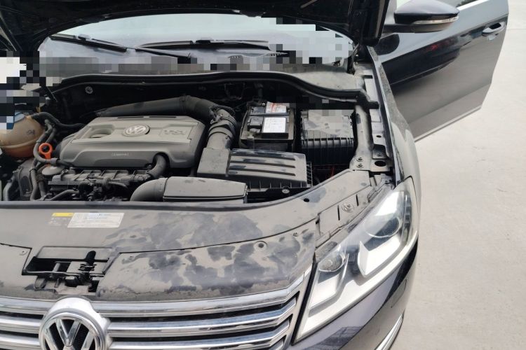 Used Volkswagen Magotan 2013 1.8TSI Premier Model Engine Bay Left