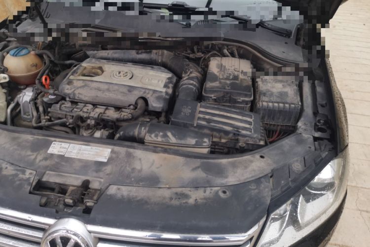 Used Volkswagen Magotan 2013 2.0 TSI Ultimate Model Engine Bay Left