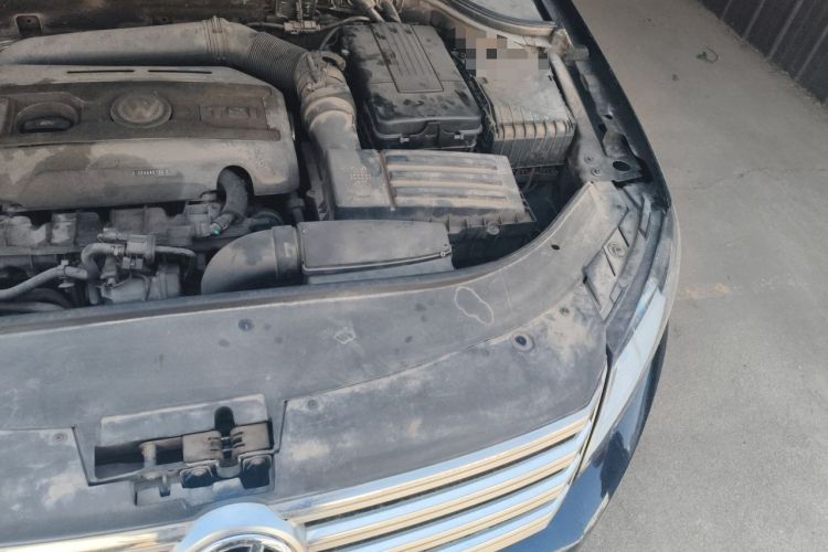 Used Volkswagen Magotan 2013 1.8TSI Premier Model Engine Bay Left