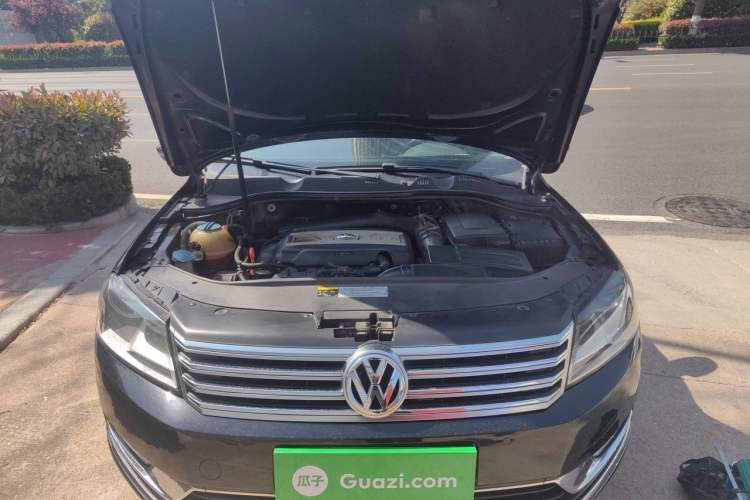 Used Volkswagen Magotan 2013 1.8TSI Premier Model Engine Bay