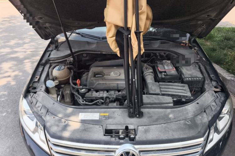Used Volkswagen Magotan 2013 1.8TSI Luxury Model Engine Bay