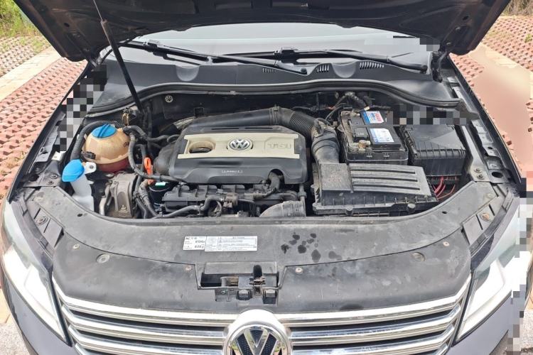 Used Volkswagen Magotan 2013 1.8TSI Comfort Model Engine Bay