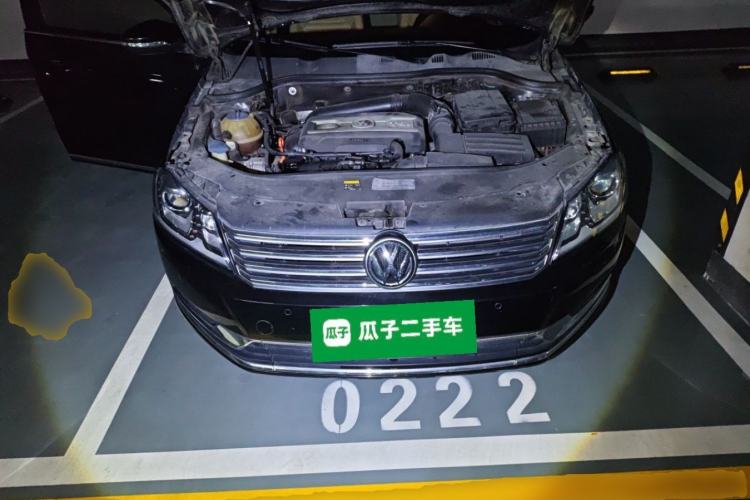 Used Volkswagen Magotan 2013 1.8TSI Luxury Model Engine Bay